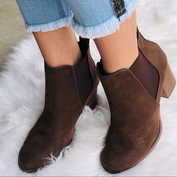 NEW Soda Physic Brown Stacked Heel Chelsea Bootie - Picture 6 of 13